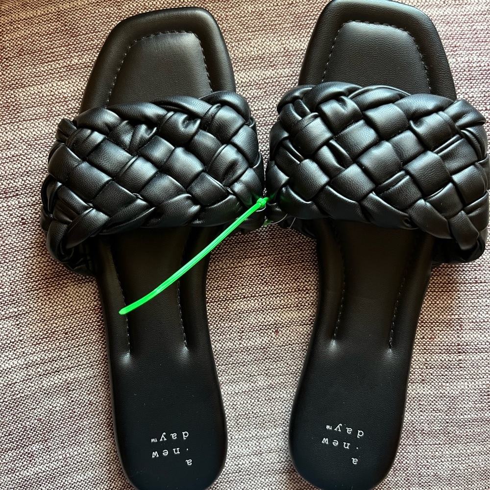 A New Day Sandals size 81/2
